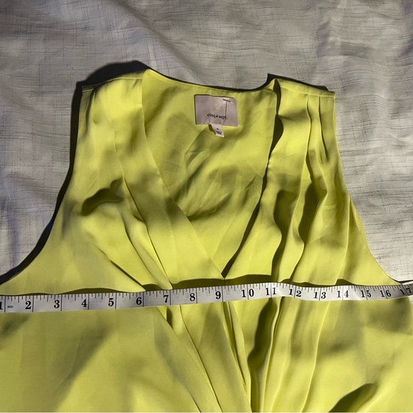 3 x $50 Cinq a Sept Abby V-Neck Twist Front Top Tulip size S - Picture 3 of 6